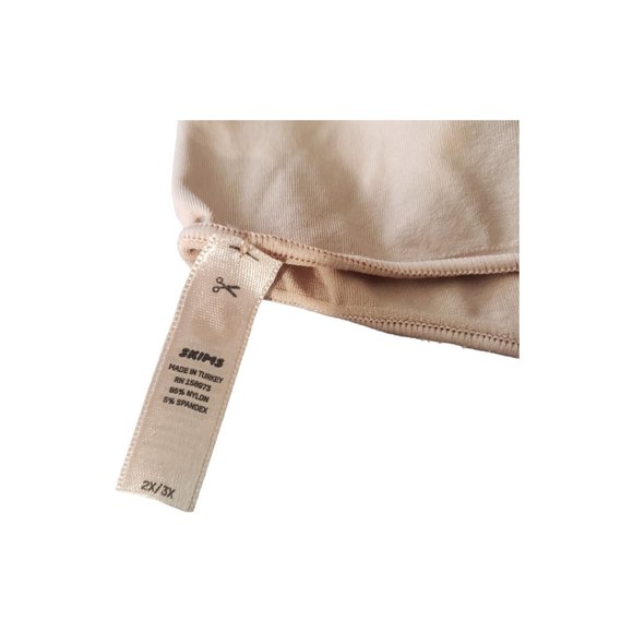 CT751 Skims NWOT Essential Scoop Neck Bodysuit Long Sleeve Thong Clay 2X/3X - Picture 4 of 4